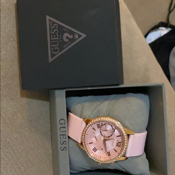 Watch - Picture 1 of 2